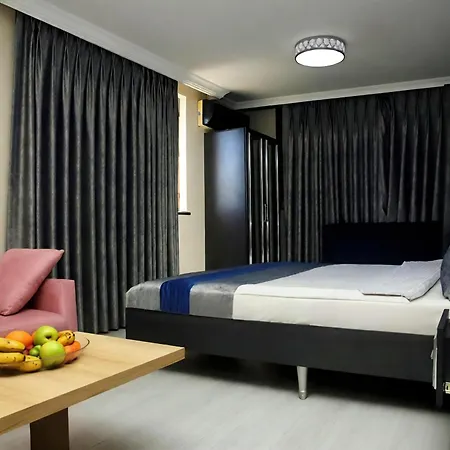Blue Aparthotel 3*